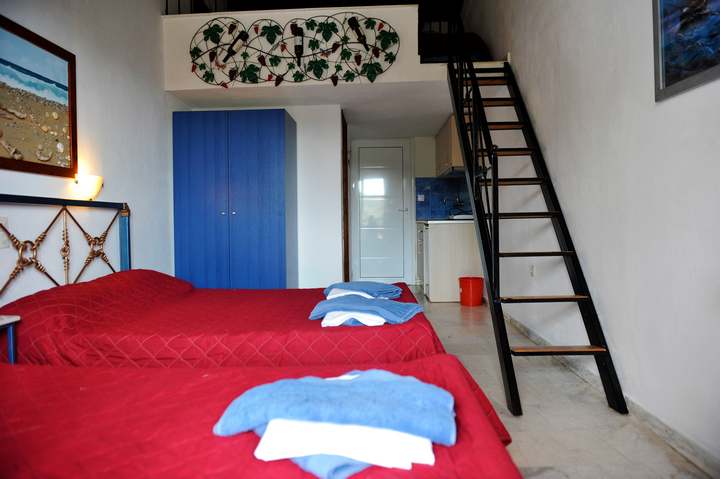 Messonette for 4 - 5 persons